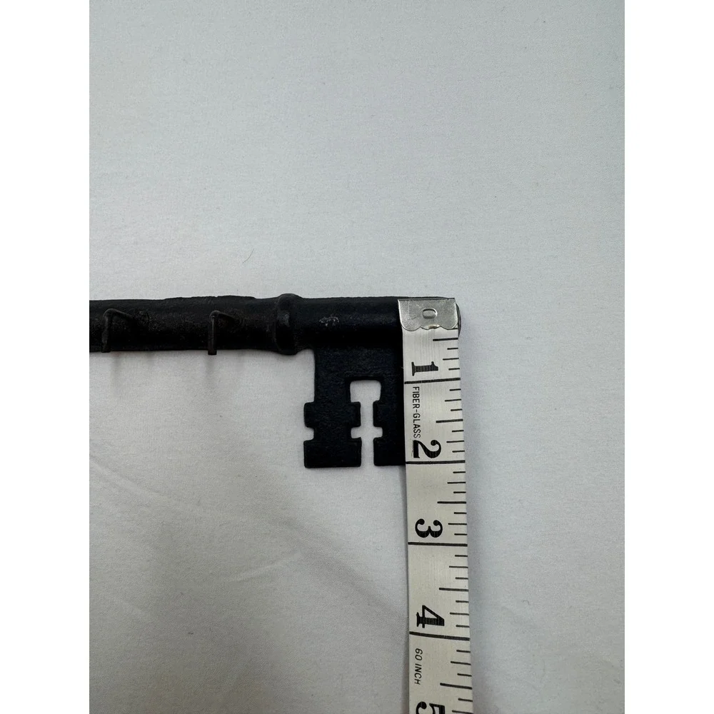 Vintage Cast Iron Skeleton Key Wall Hook Black 5-Hook Key Holder 13.5